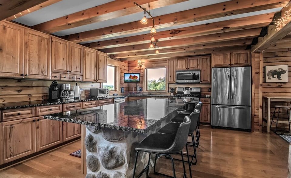 Large kitchen - fully stocked