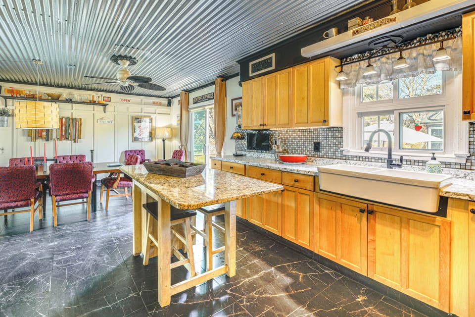 Kitchen | Dishwasher | Toaster