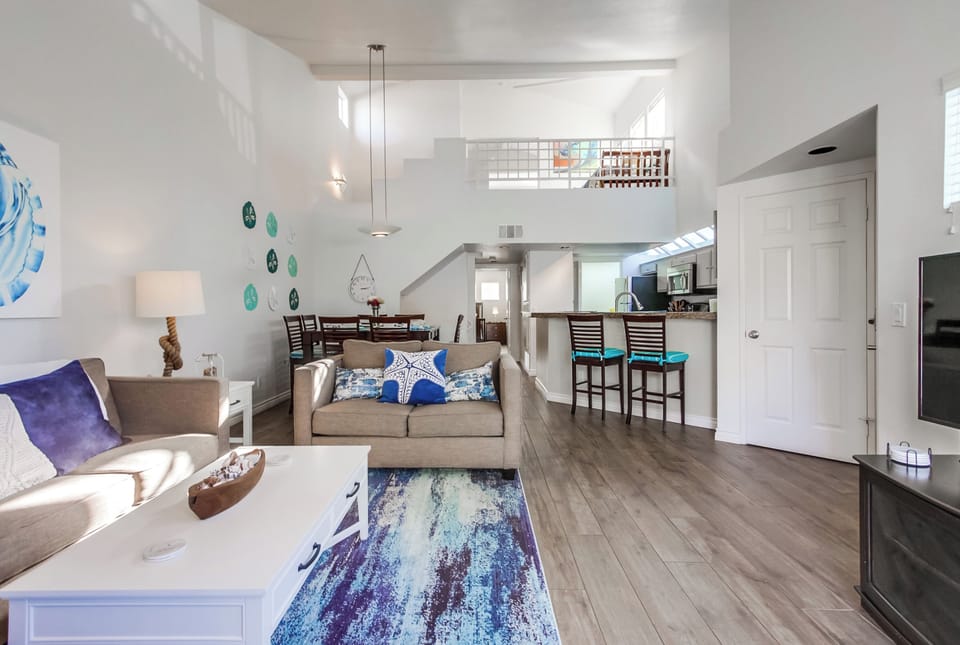 Fun beach décor throughout.