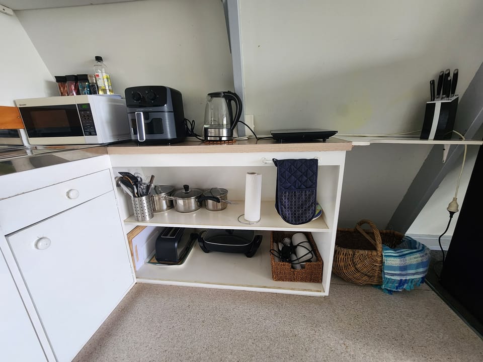 Aroha Aframes Apartment 4 (2)