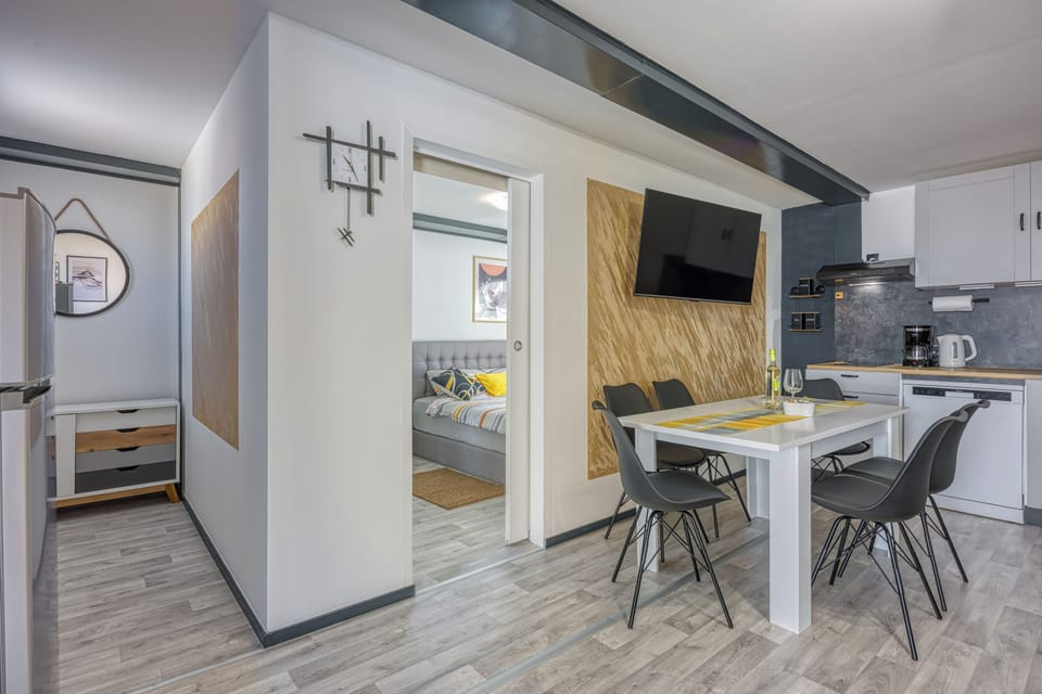 Kitchen and dining area