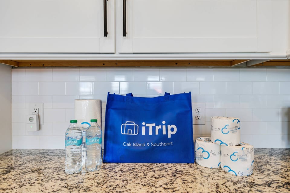 iTrip's First Night Essential Bags.