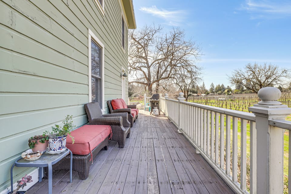 Deck | Gas Grill