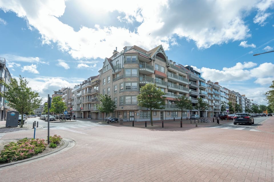 Immediate Surroundings [summer] (<1 km)