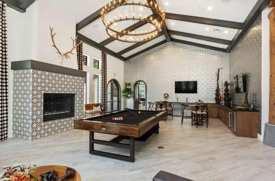 Club Room