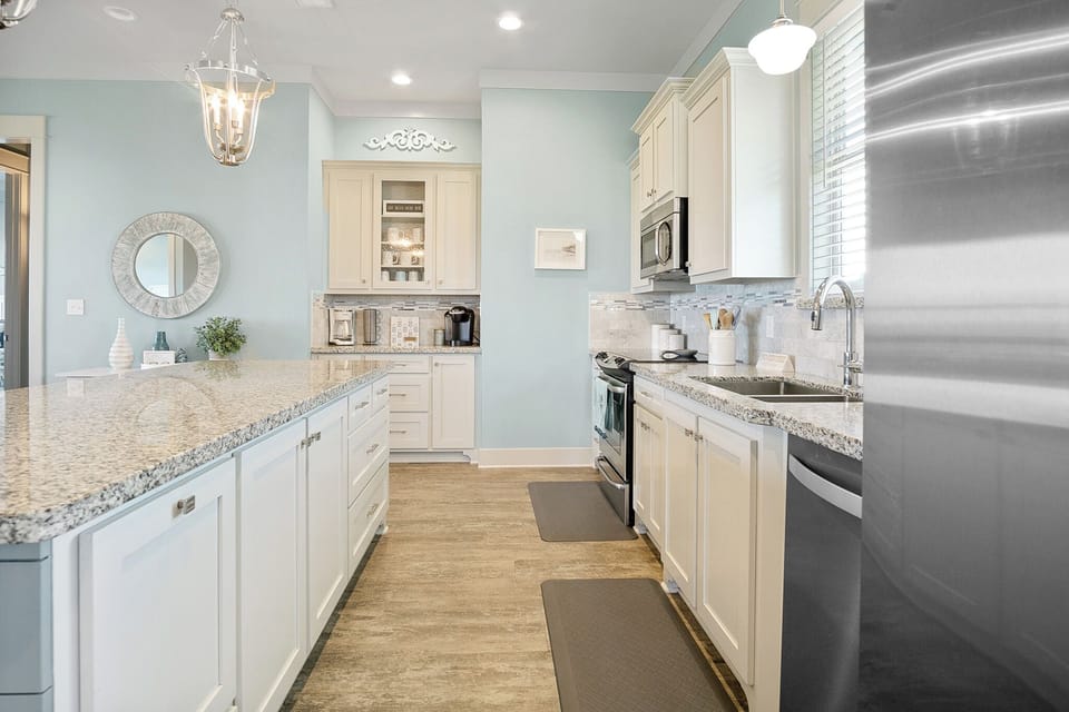 From morning coffee to easy clean-up—everything's ready for you.