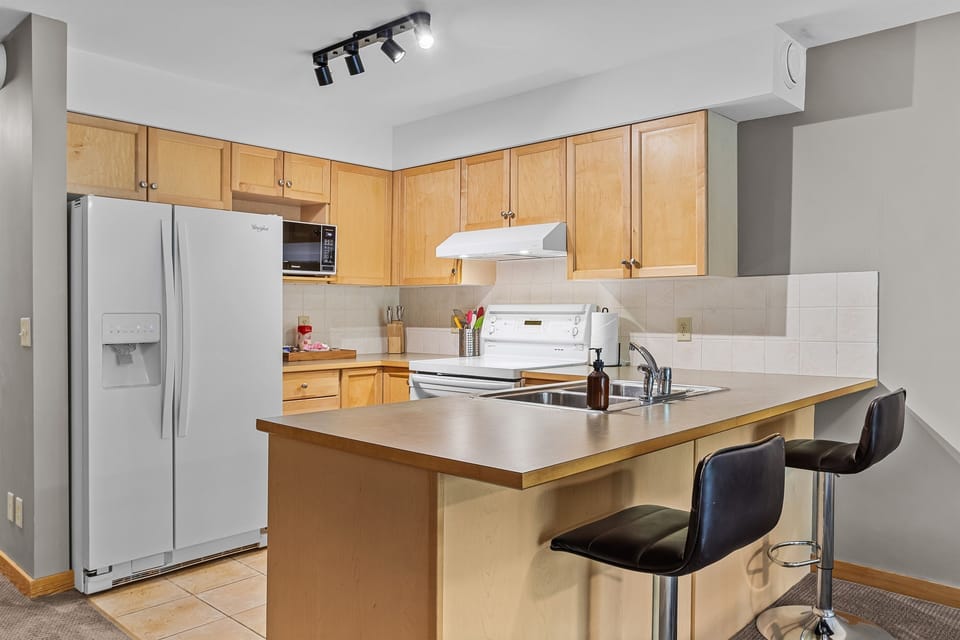 Full Kitchen
