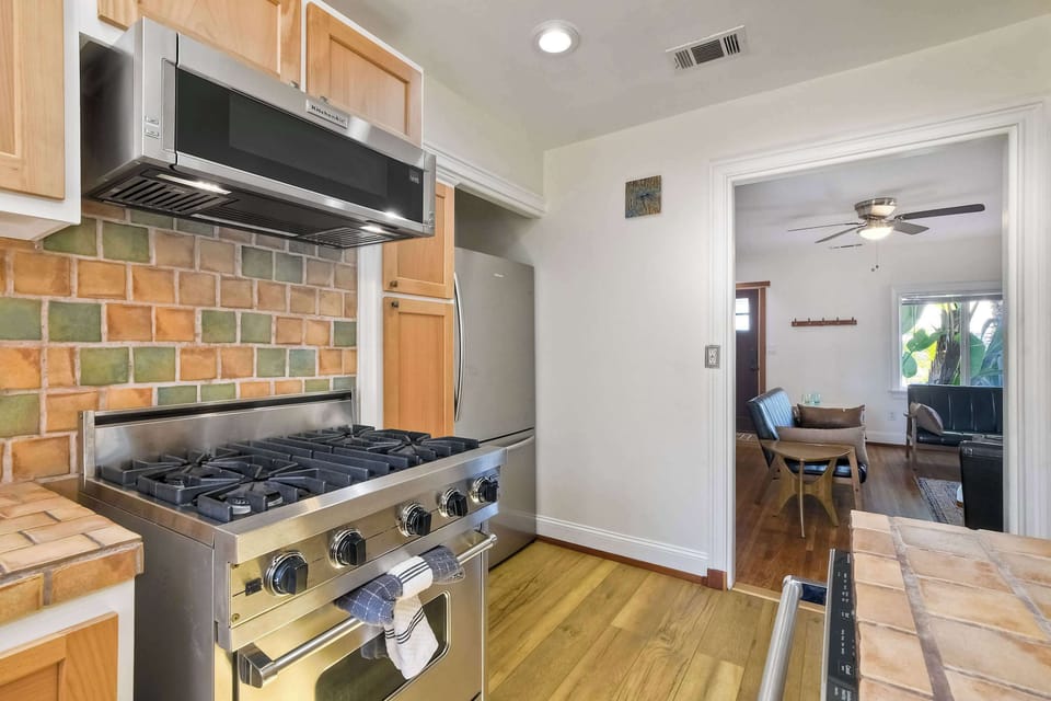 Fully equipped kitchen