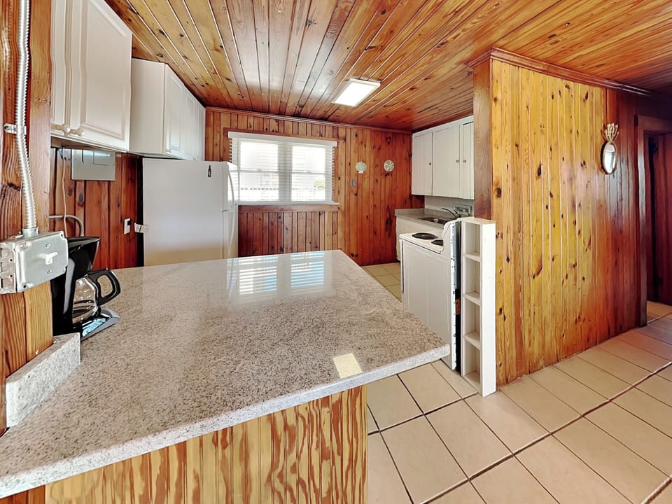 Full Size Kitchen