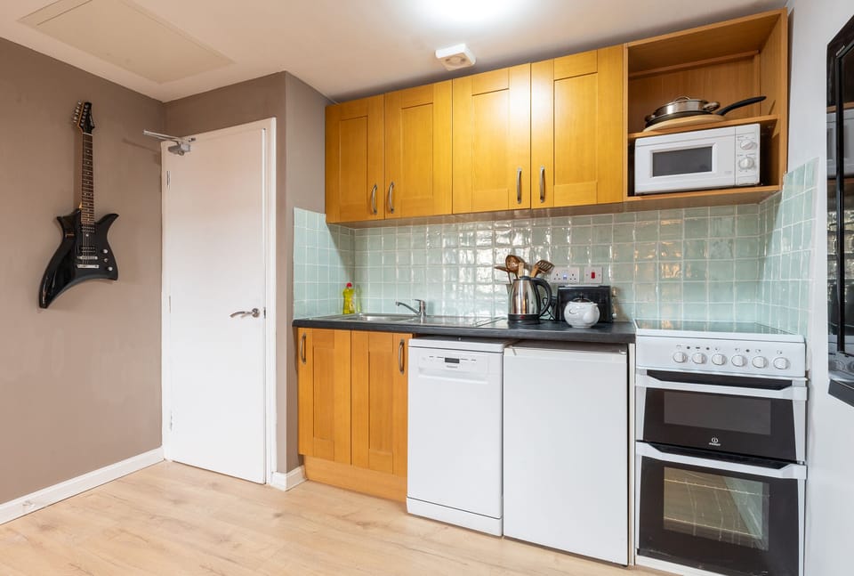 Kitchen area in apartment 5, Mountain Ash