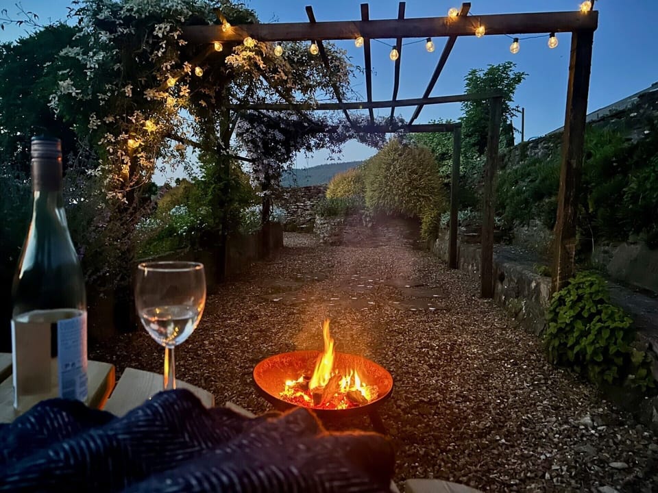 Enjoy summer evenings round the firepit in Beesknees garden