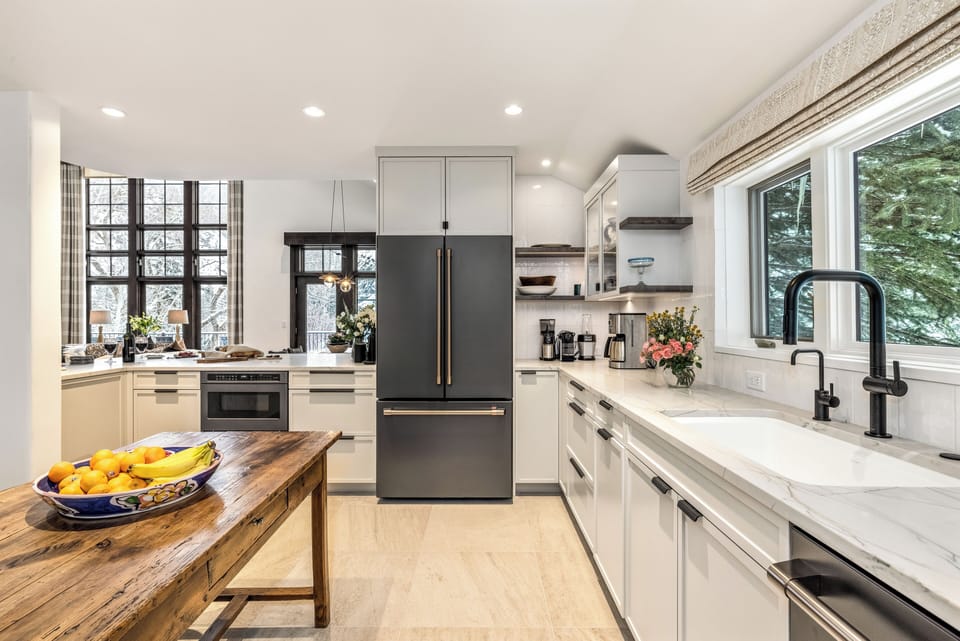 Kitchen-Spacious