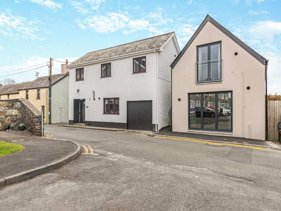 Exterior | Flat 1 - Forge Apartments, Narbeth