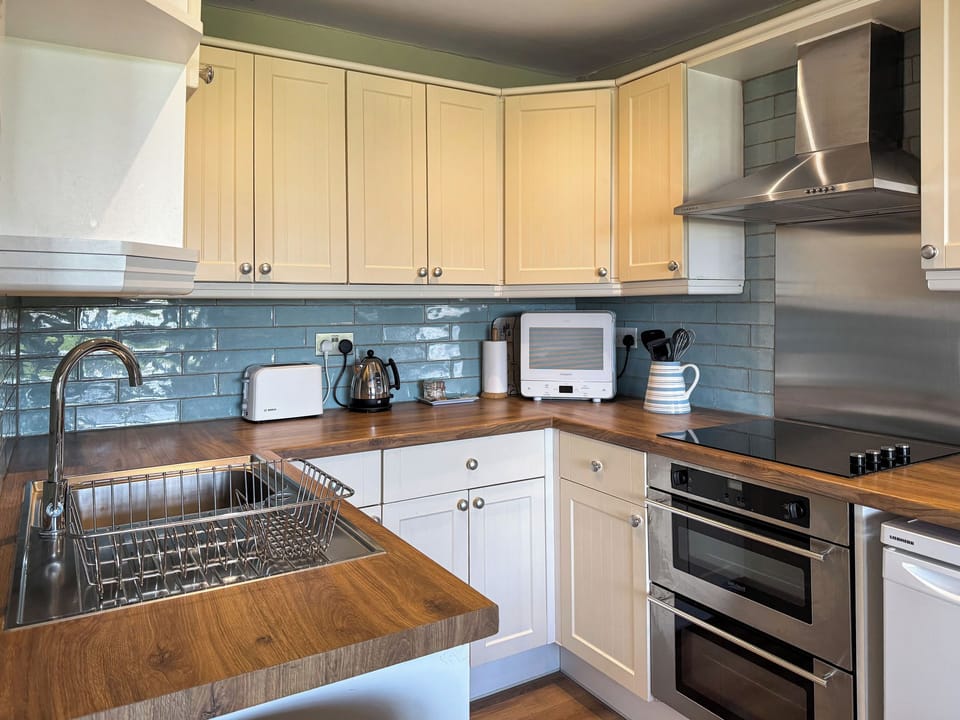 Kitchen | Primrose Cottage - Low Penhowe, Burythorpe, near Malton