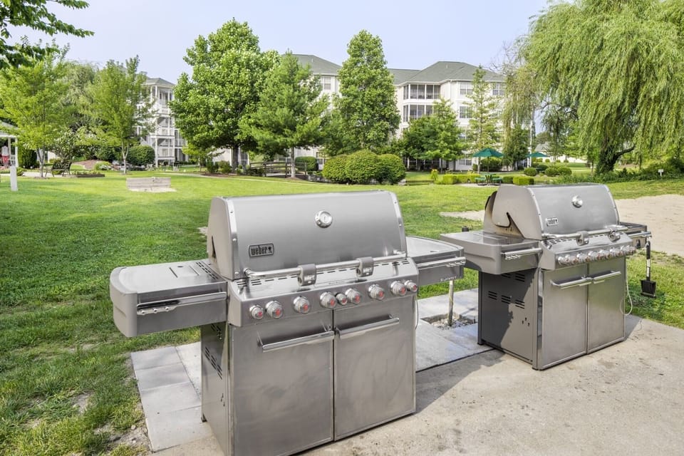 BBQ area, a perfect place for family and friends gathering!