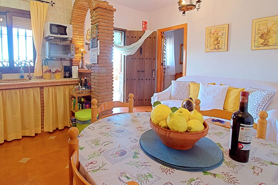 Casa Munoz Acosta %2D Traditional Andalucia cortijo %2D indoor dining facilities