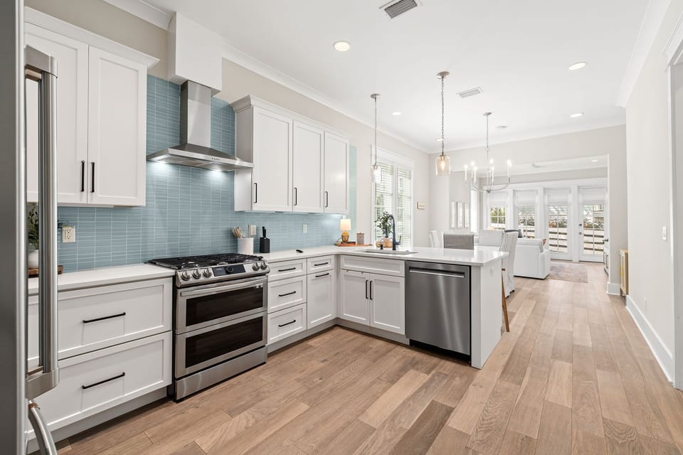 This kitchen is open 24 hours....as long as you cook it yourself ;)