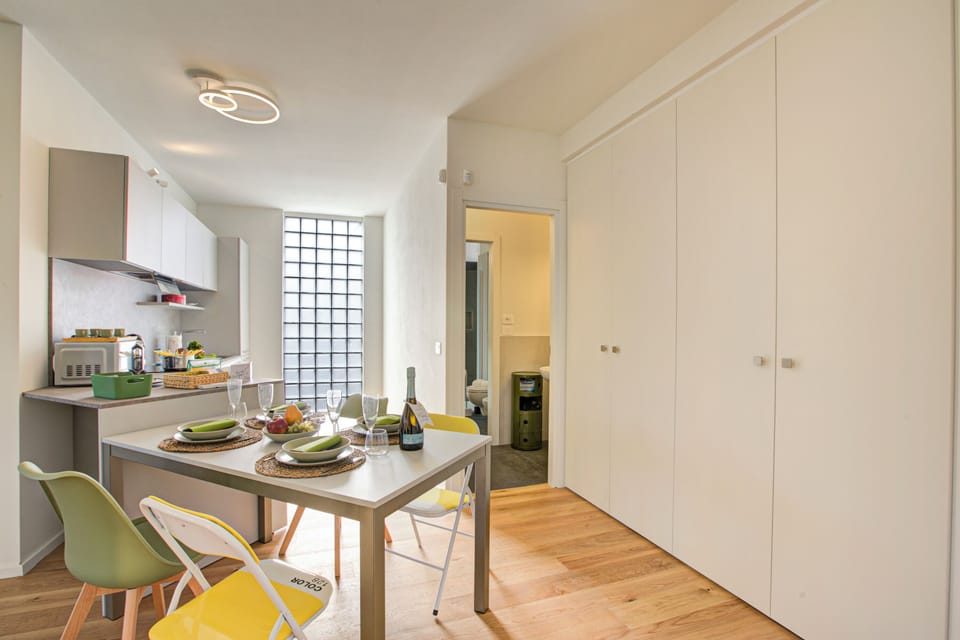 Kitchen and dining area