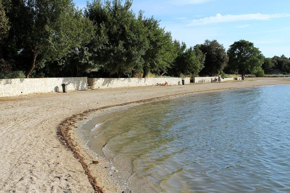 Nearby beaches