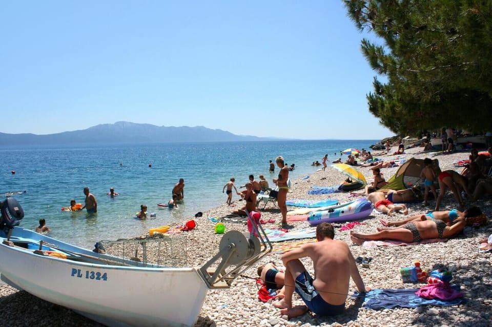Nearby beaches