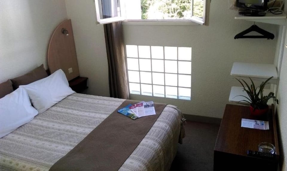 1 Double bed