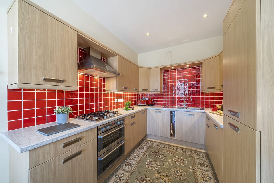 The Granary, Thornford, Sherborne: The kitchen has plenty of storage space