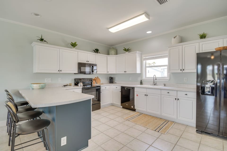 Kitchen | Cooking Basics | Keurig | 1st Floor