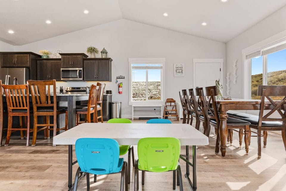 Kid`s Table