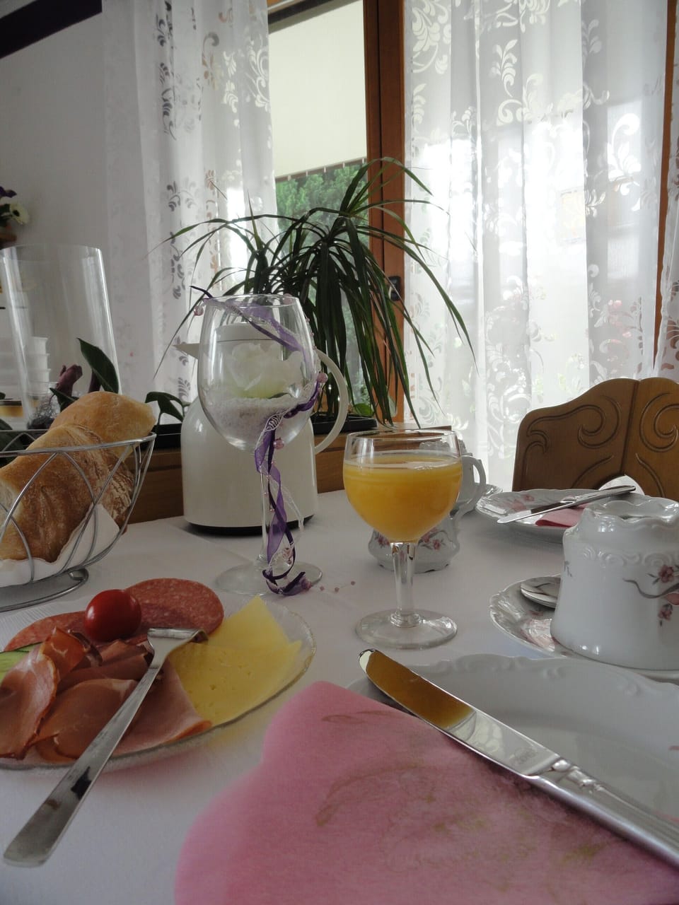 Breakfast meal