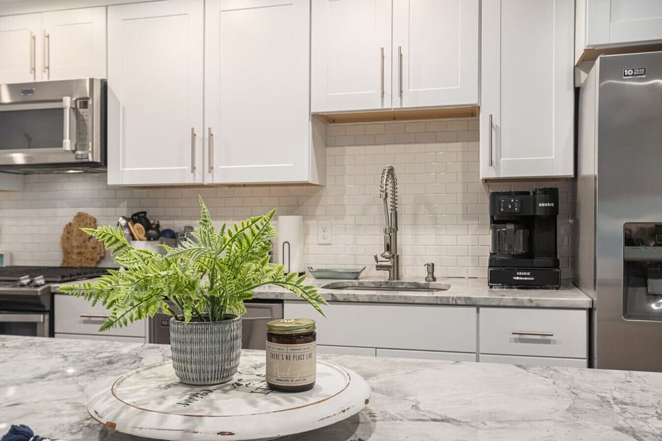 Full stocked kitchen