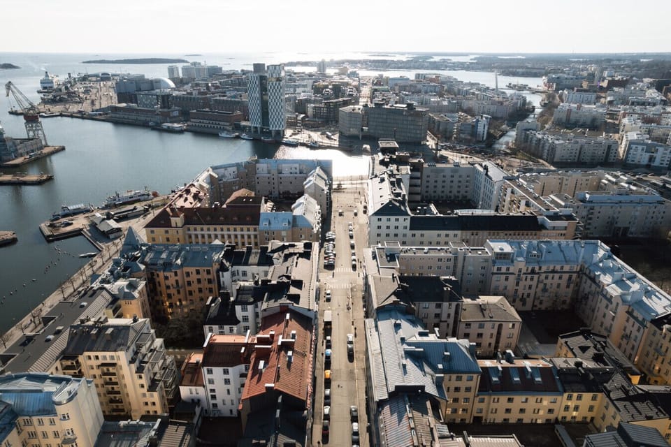 The apartment is located in the very city centre of Helsinki, where you can easily get anywhere on foot, by public transport or by taxi.