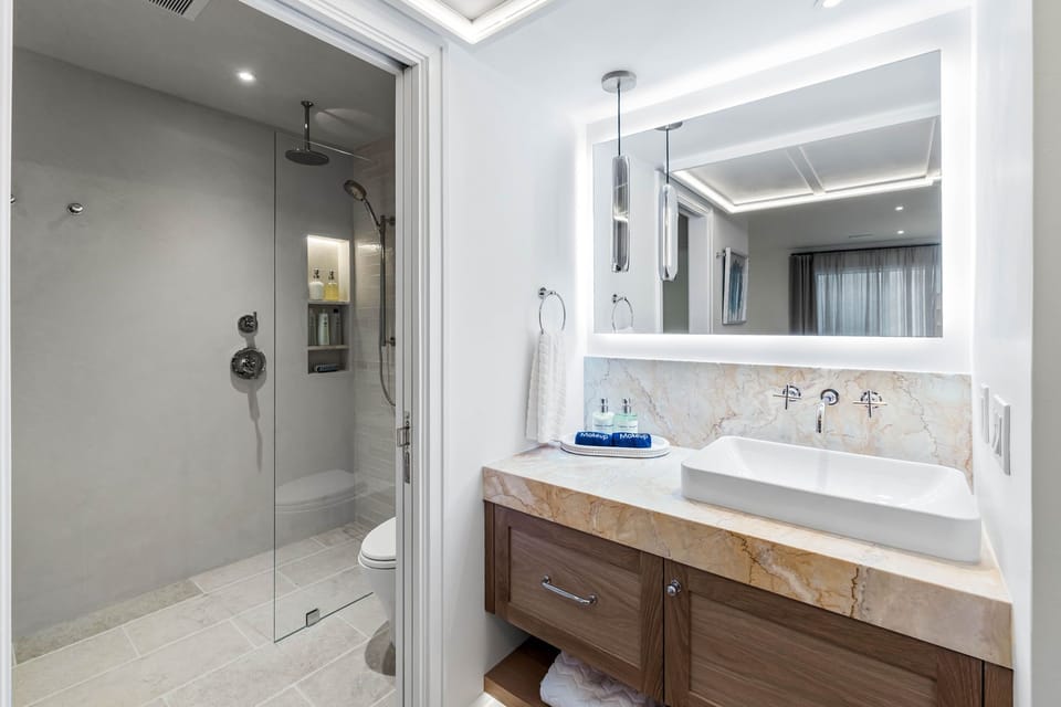 En-Suite Bath for Bedroom #1 has a Shower and Separate Tub