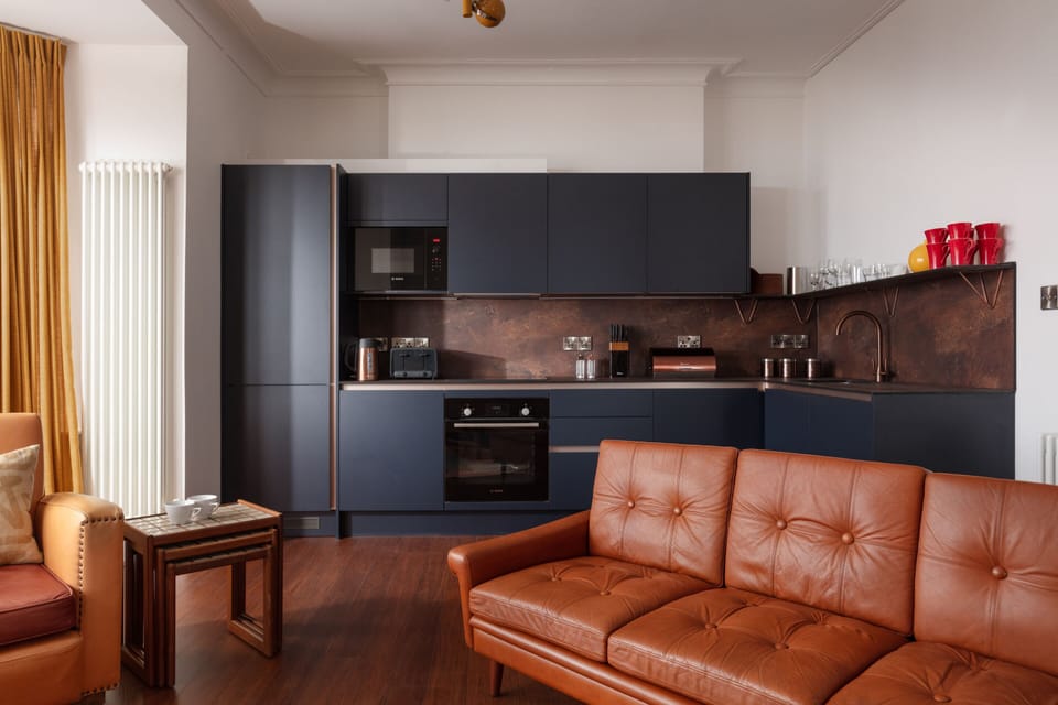 Modern, fully equipped kitchen