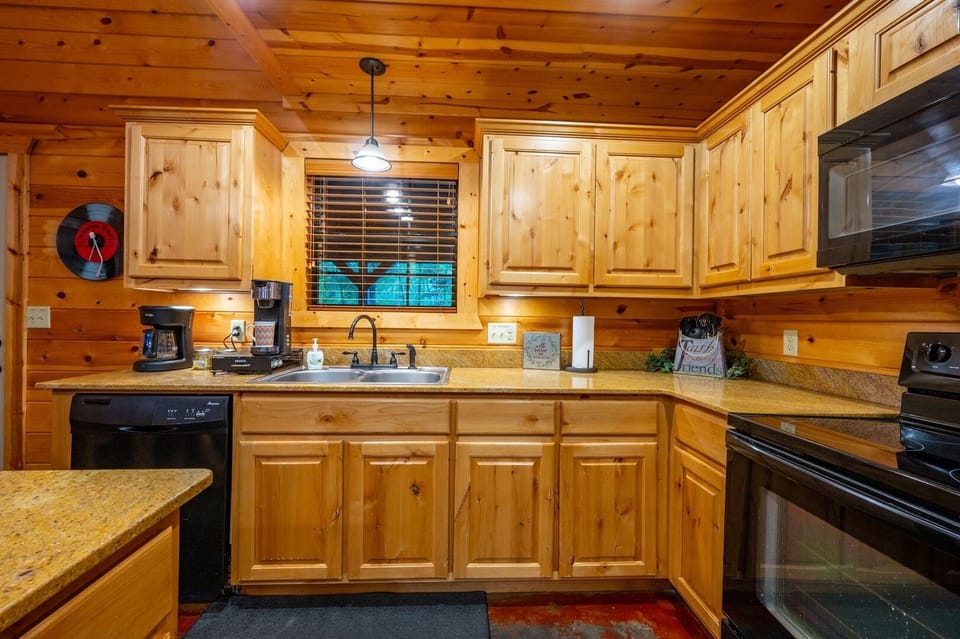 258f1841-26c9-4b4f-995e-5f063564c51e