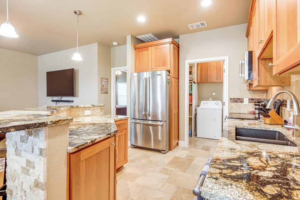 Kitchen | Trash Bags/Paper Towels | Dishwasher |