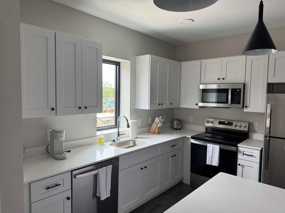 ABB White kitchen 206 406