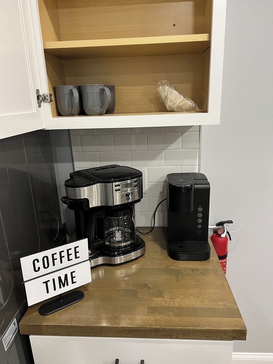 Coffee nook with both drip coffee and Keurig