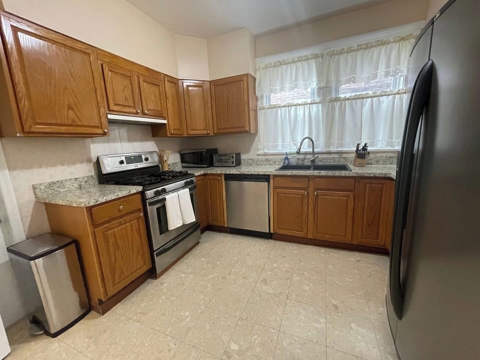 Full Kitchen