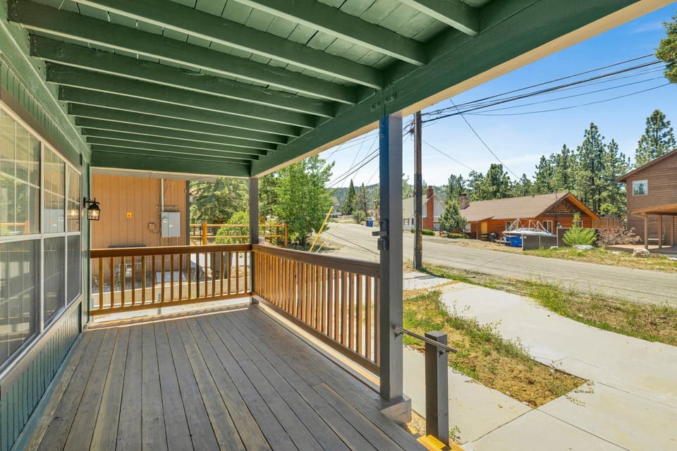 Front deck