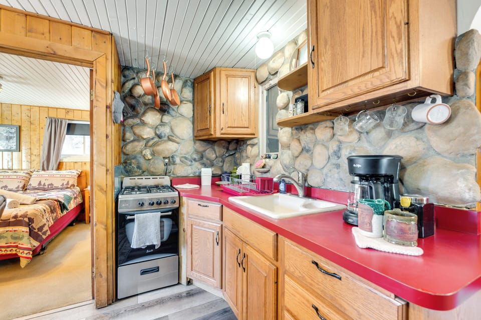 Kitchen | Drip Coffee Maker | Toaster | Electric Stove (Gas No Longer Available)