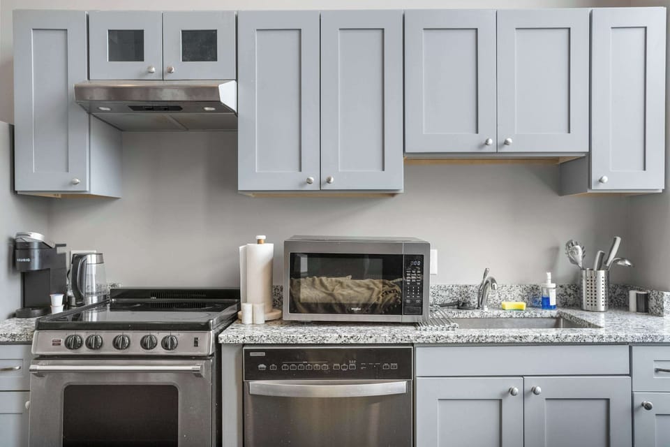 Fully equipped kitchen