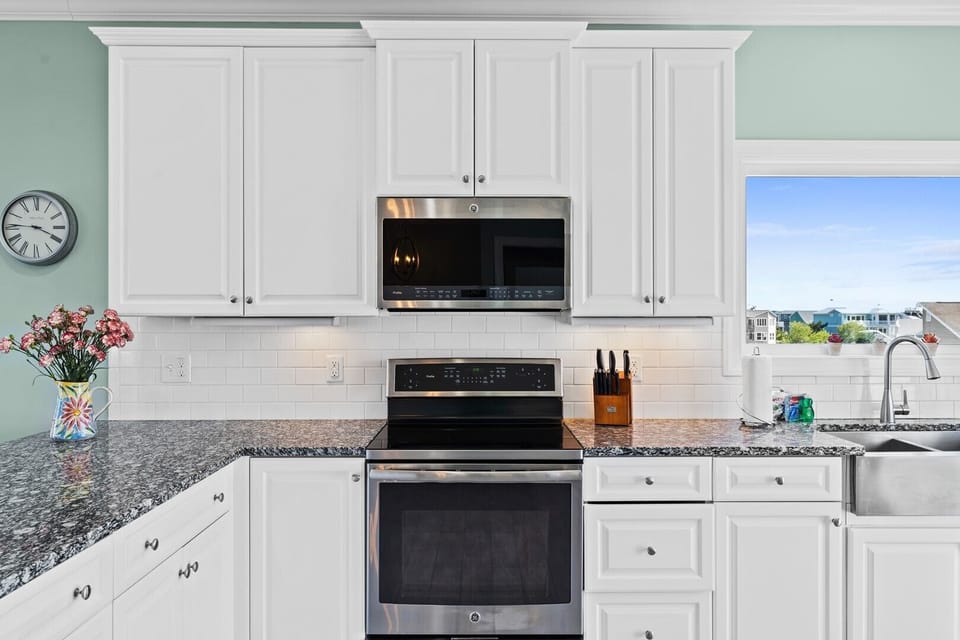 409 17th  Kitchen
