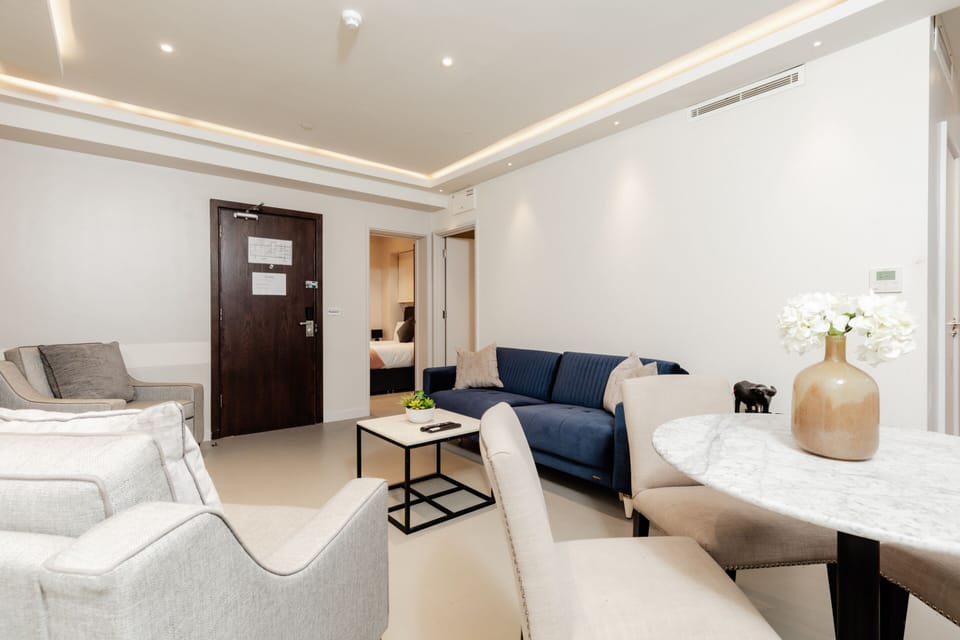 Living Room / Lounge