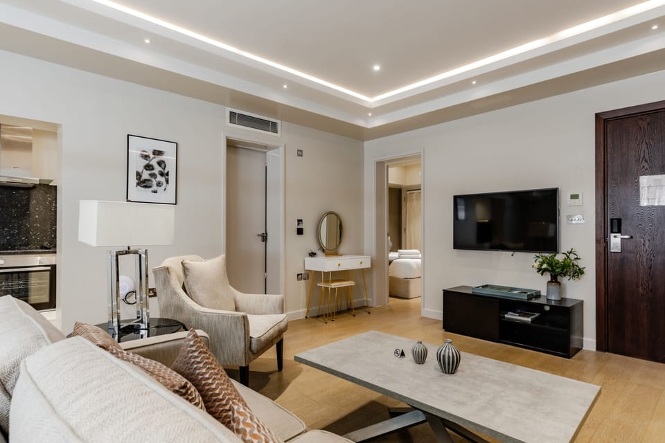 Living Room / Lounge