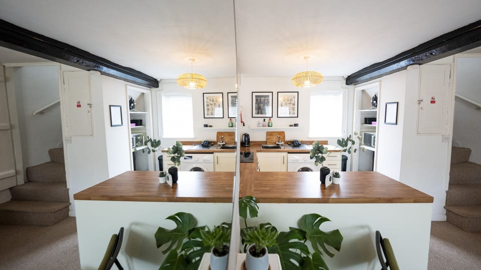 Living Room / Lounge