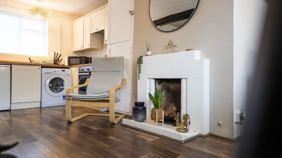 Living Room / Lounge