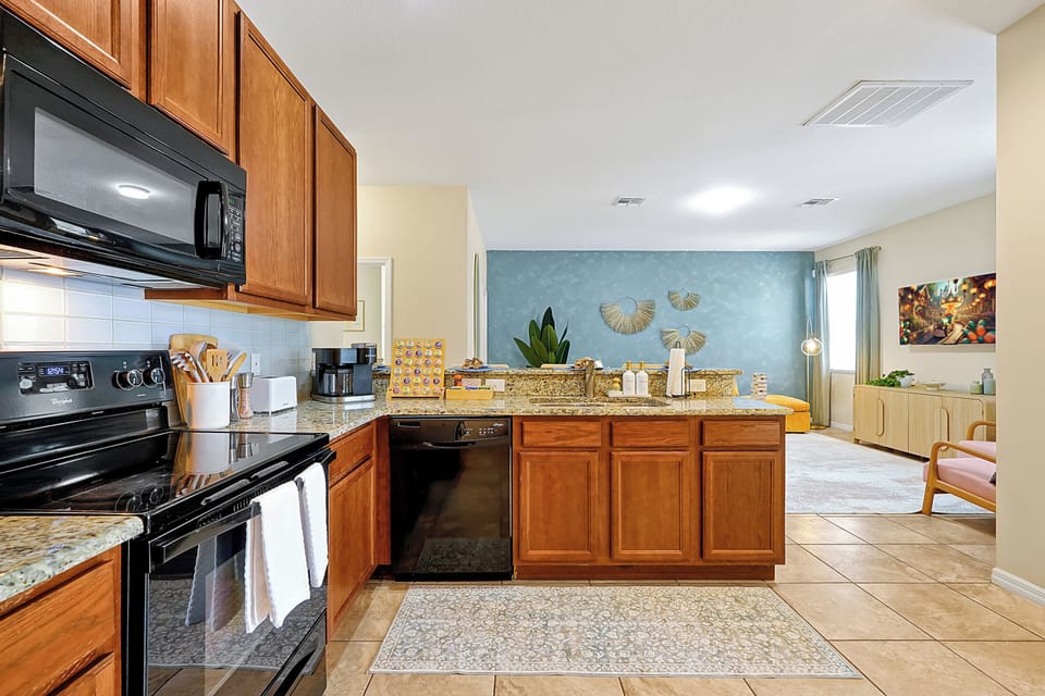 Fully equipped kitchen 