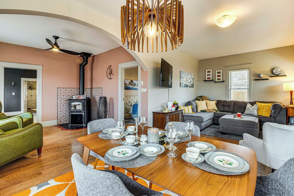 Montrose Vacation Rental | 3BR | 1BA | 1,245 Sq Ft | 3 Steps to Enter