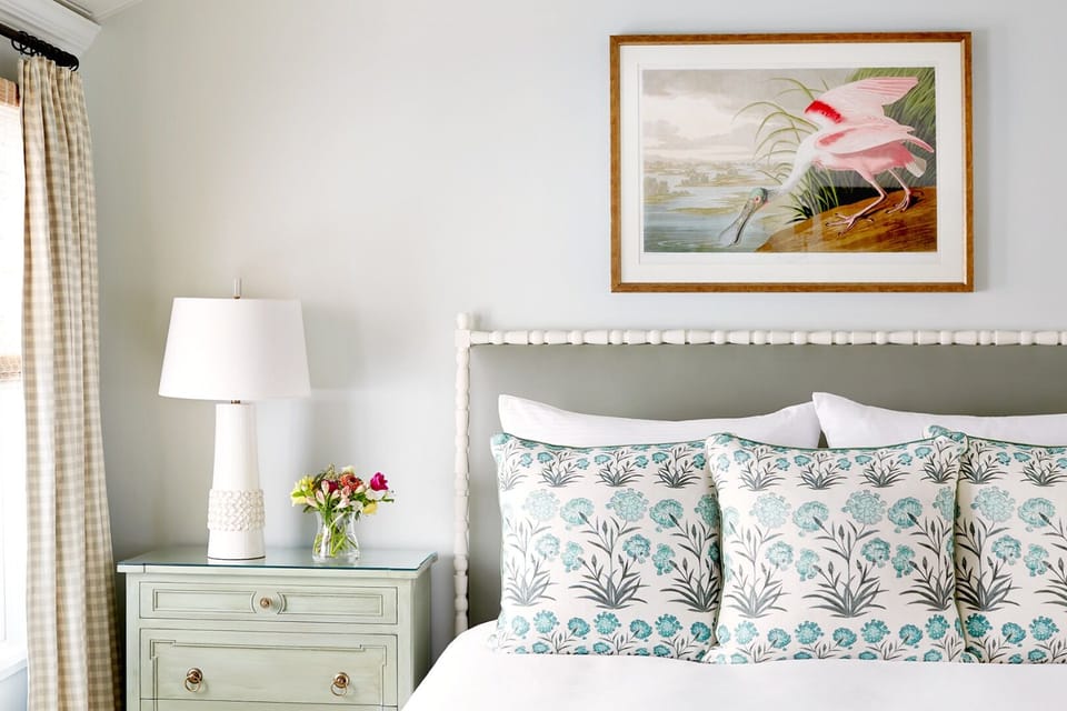 Unit with 1 King Bed