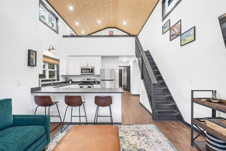 26 Silent Princess Living Room and Kitchen